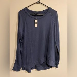 Navy blue crew neck Gap sweater. Size Medium
